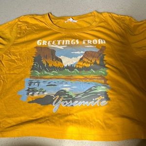 Cropped Yosemite t-shirt